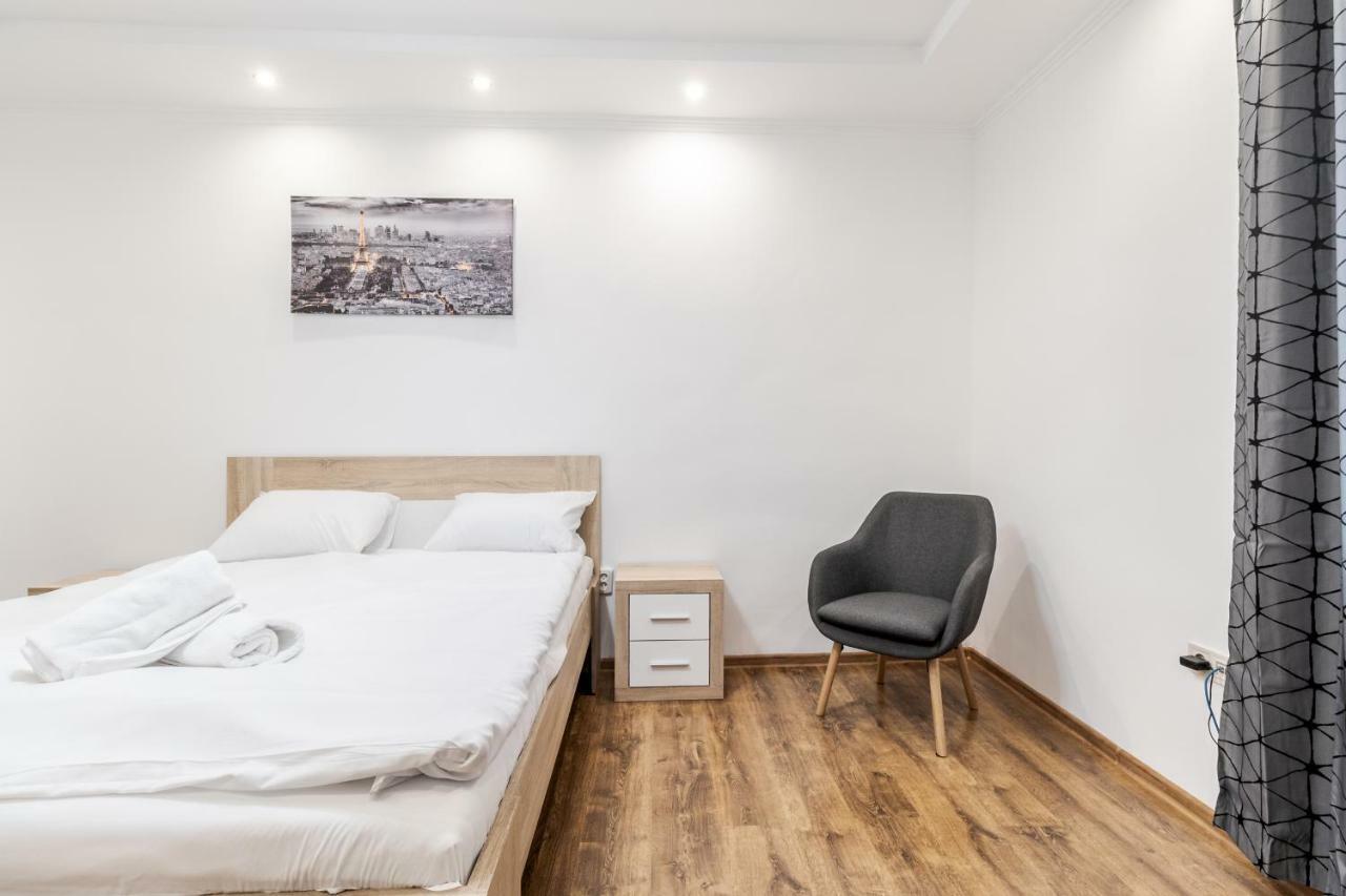 לבוב Homey Apartment מראה חיצוני תמונה