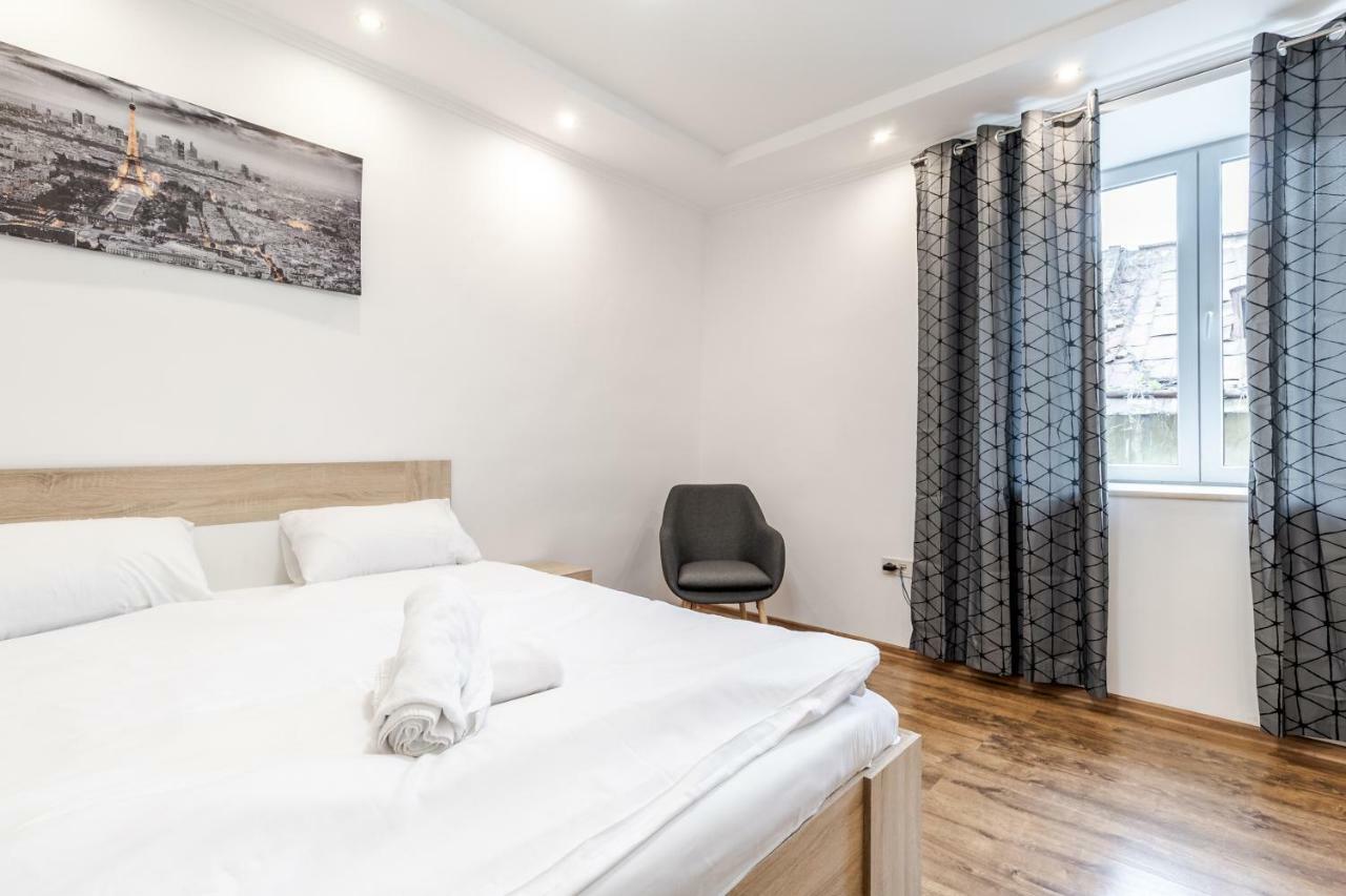 לבוב Homey Apartment מראה חיצוני תמונה